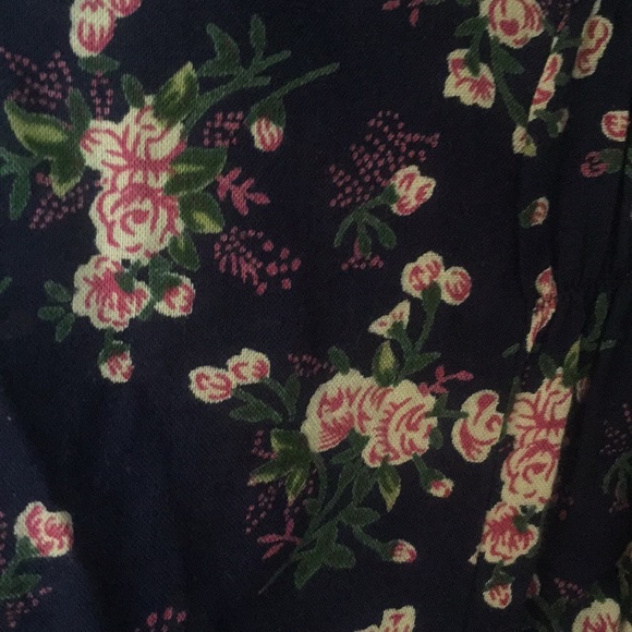 Floral dress with ruffles and pockets, Size S - Picture 2 of 4